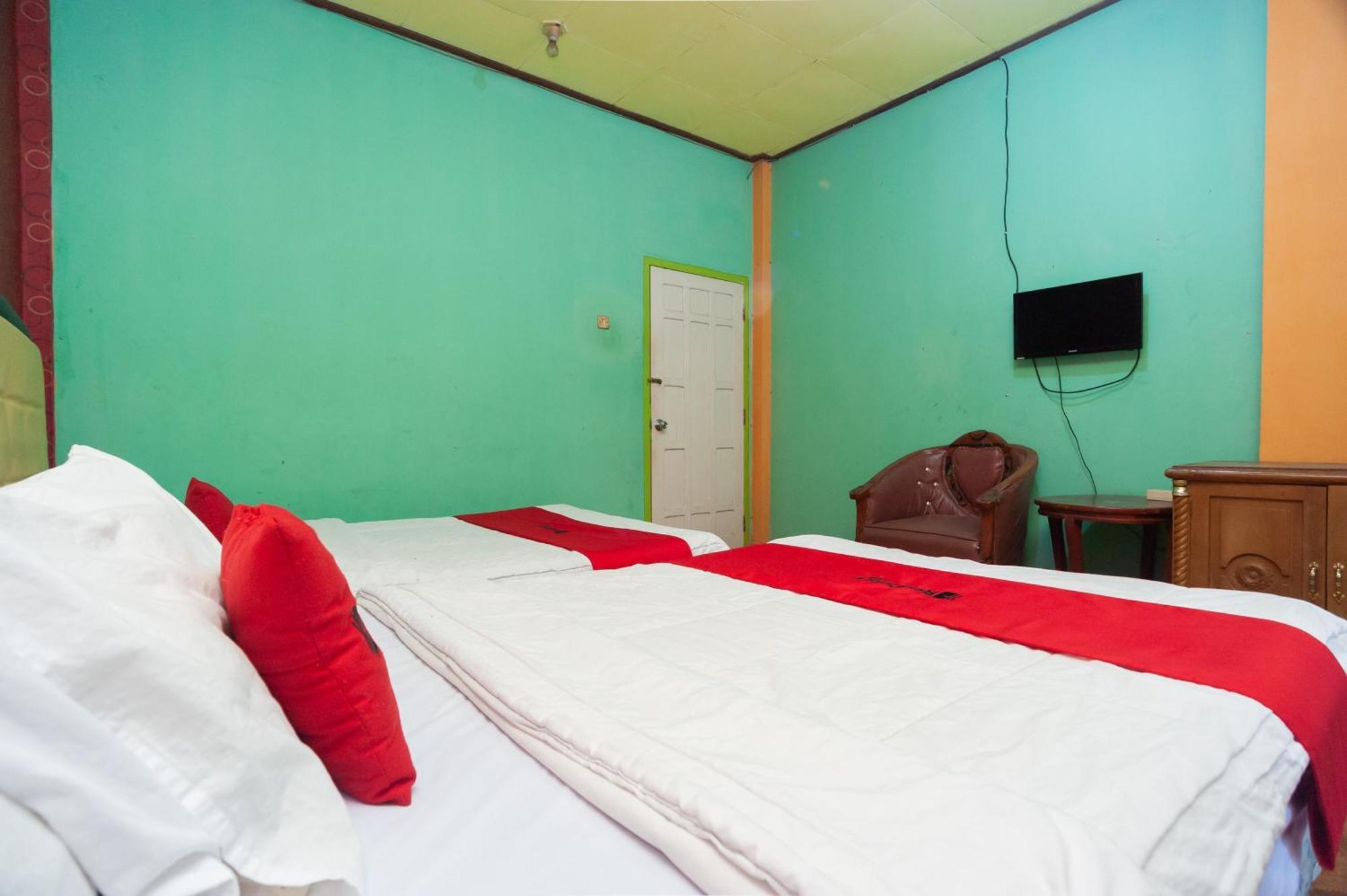 Reddoorz Syariah At Hotel Matahari 2 Jambi Exterior photo