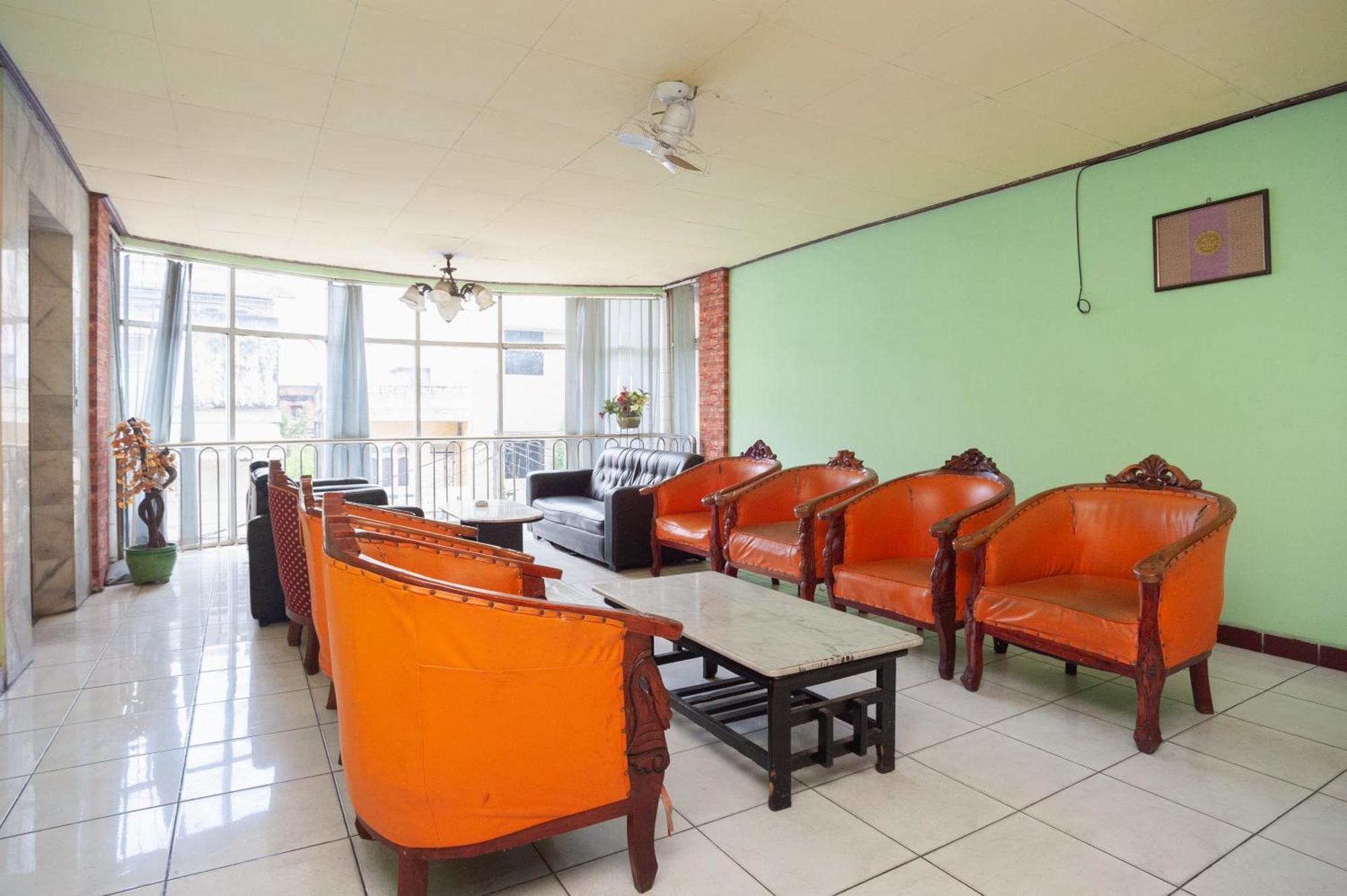 Reddoorz Syariah At Hotel Matahari 2 Jambi Exterior photo