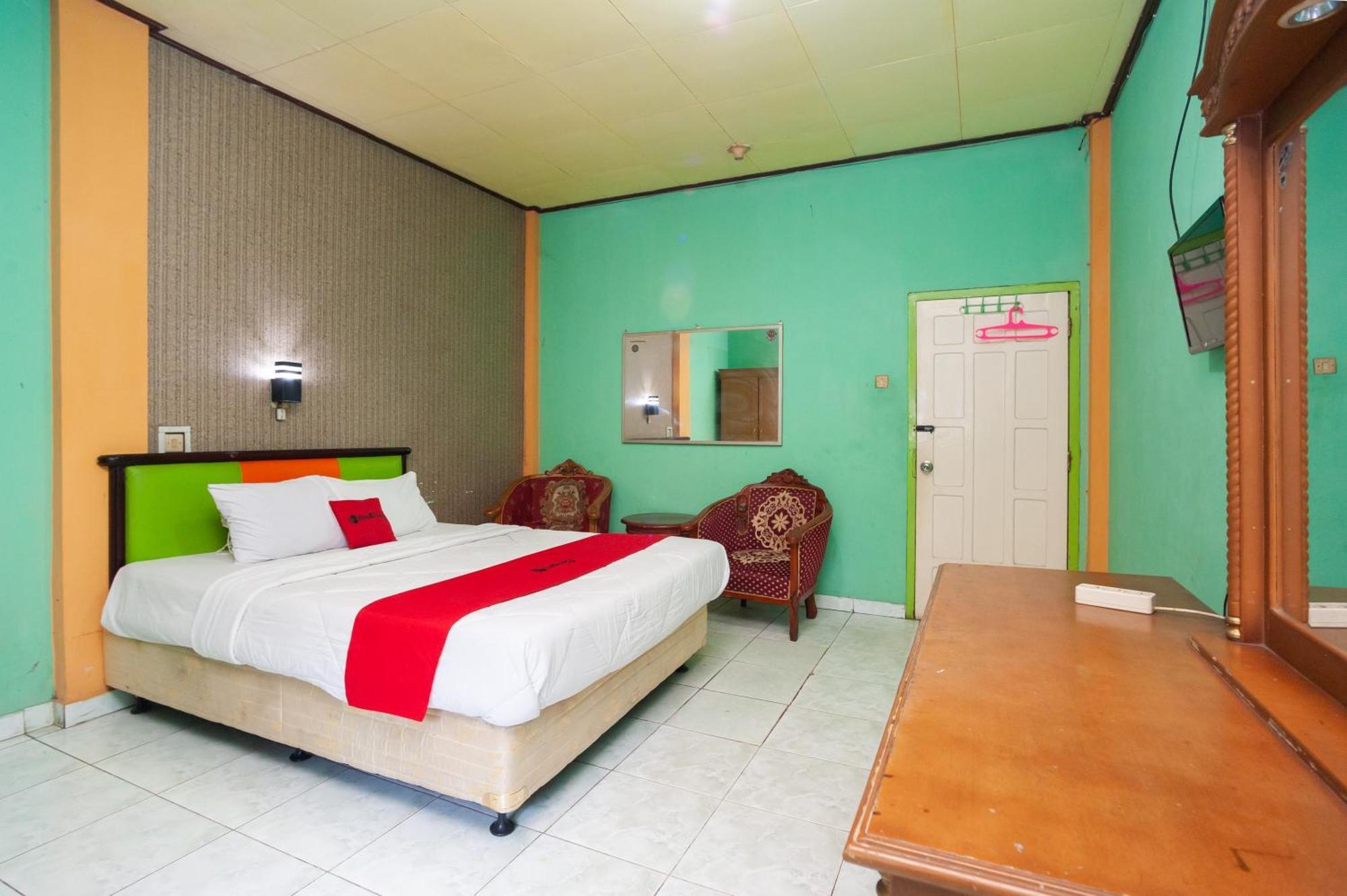 Reddoorz Syariah At Hotel Matahari 2 Jambi Exterior photo