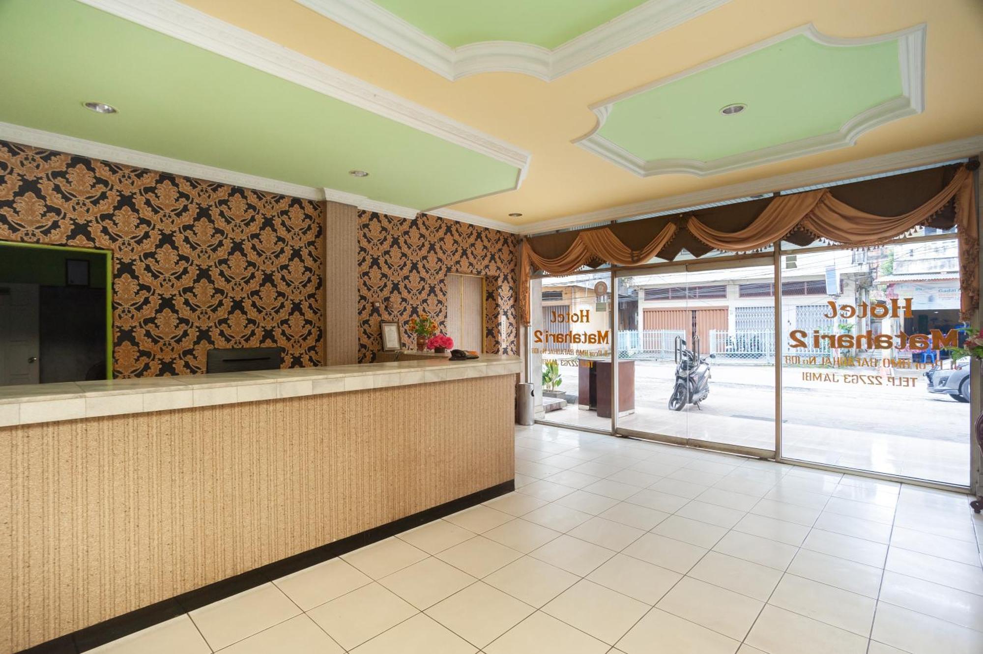 Reddoorz Syariah At Hotel Matahari 2 Jambi Exterior photo